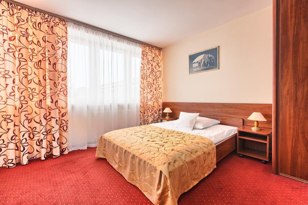 Hotel Renesans Zamość Szoba fotó